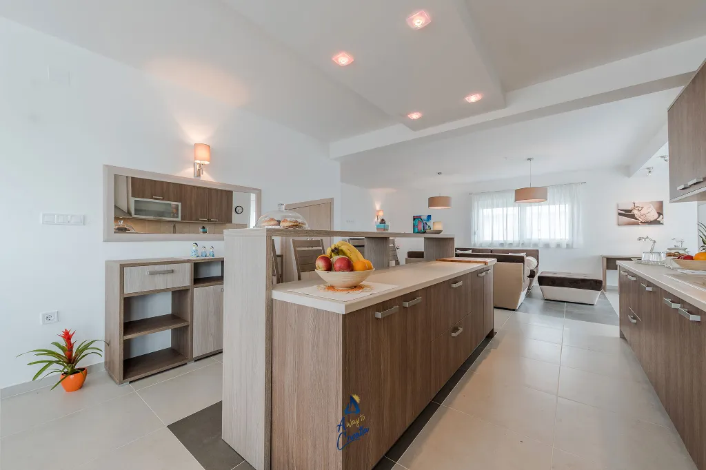 Modern Villa in Sukošan with Heated Pool for 8