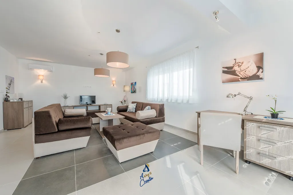 4-Bedroom Villa with Heated Pool in Sukošan