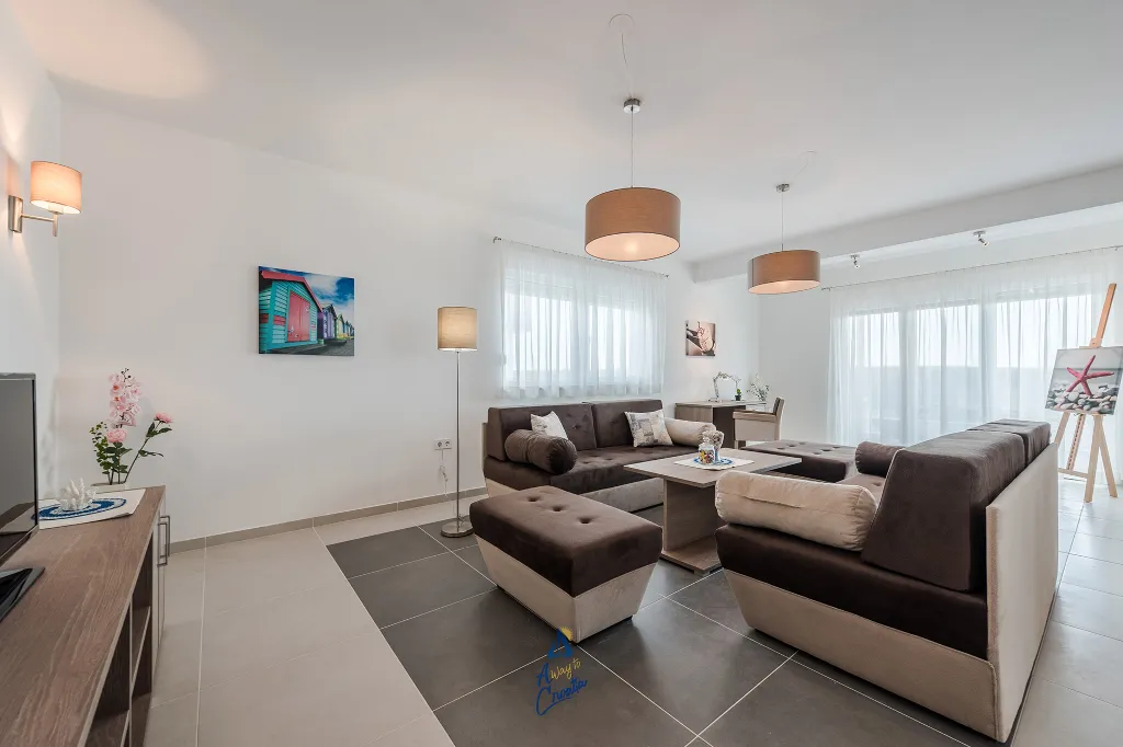 4-Bedroom Villa with Heated Pool in Sukošan
