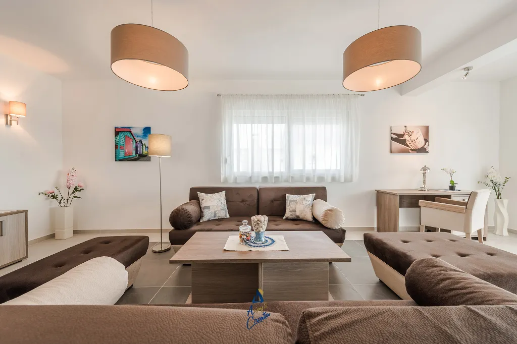 4-Bedroom Villa with Heated Pool in Sukošan
