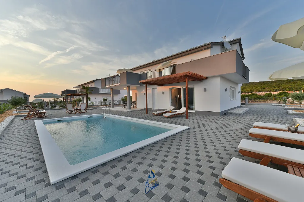 4-Bedroom Villa with Heated Pool in Sukošan