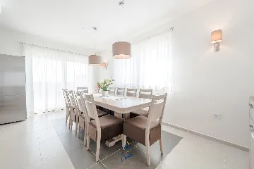 4-Bedroom Villa with Heated Pool in Sukošan