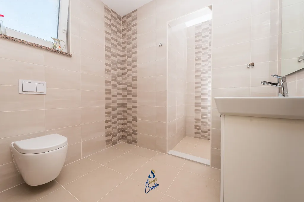 4-Bedroom Villa with Heated Pool in Sukošan