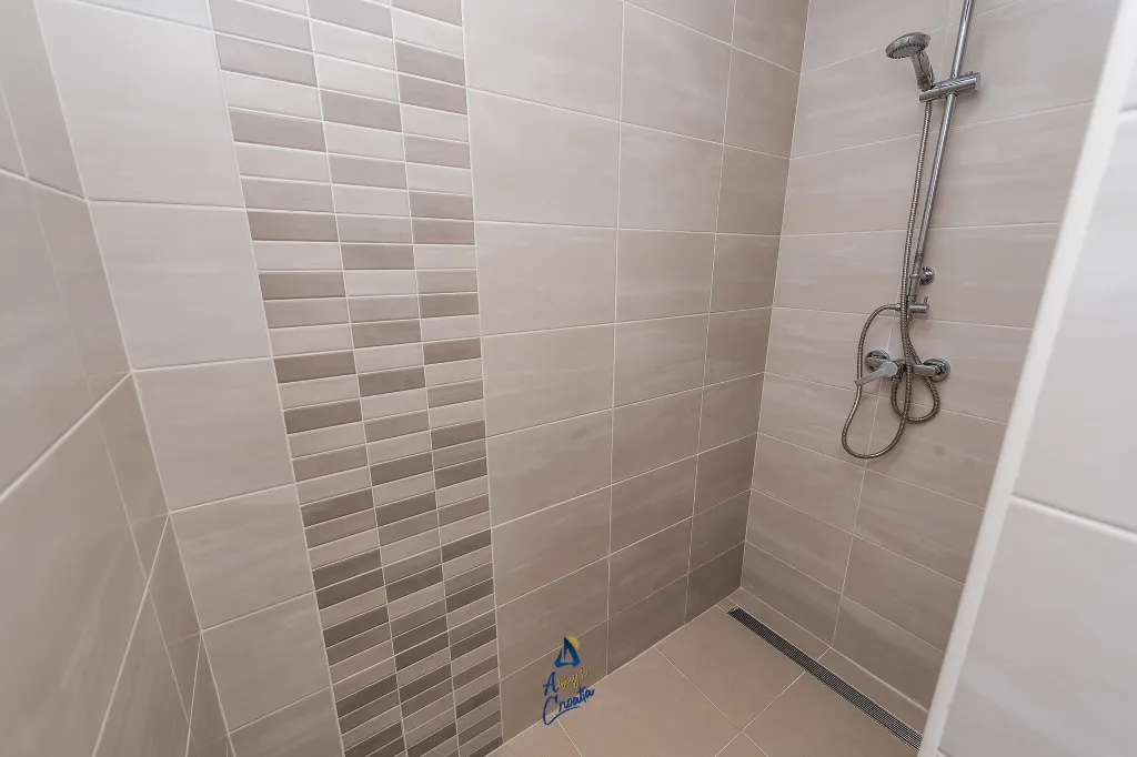 4-Bedroom Villa with Heated Pool in Sukošan