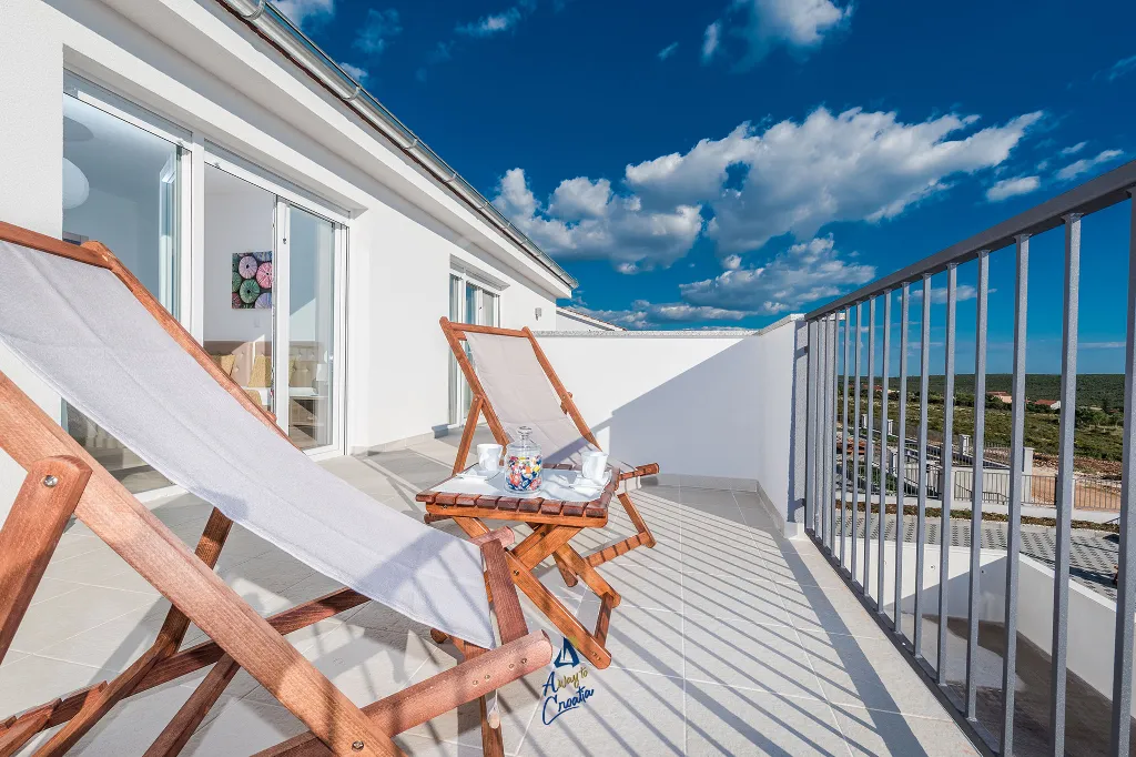 4-Bedroom Villa with Heated Pool in Sukošan