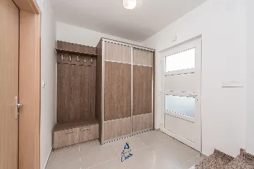 4-Bedroom Villa with Heated Pool in Sukošan