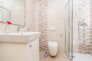 4-Bedroom Villa with Heated Pool in Sukošan