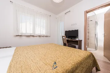 4-Bedroom Villa with Heated Pool in Sukošan