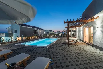4-Bedroom Villa in Sukošan for 8 Guests