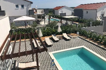 4-Bedroom Villa in Sukošan for 8 Guests