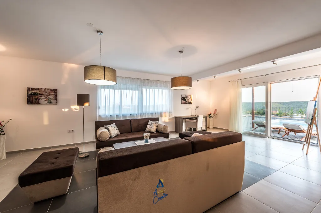 4-Bedroom Villa in Sukošan for 8 Guests