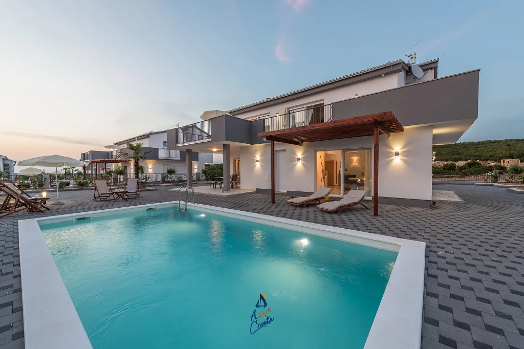Villa with Private Heated Pool in Sukošan (8 Guests)