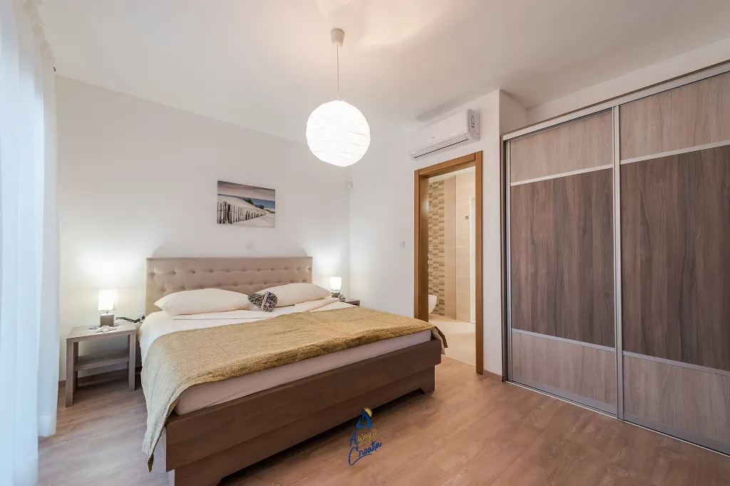 Villa with Private Heated Pool in Sukošan (8 Guests)