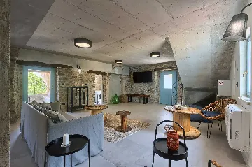 5-Bedroom Villa with Private Pool in Livade