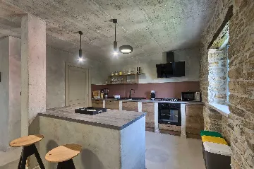 5-Bedroom Villa with Private Pool in Livade