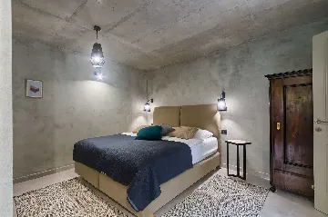 5-Bedroom Villa with Private Pool in Livade