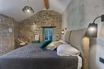 5-Bedroom Villa with Private Pool in Livade