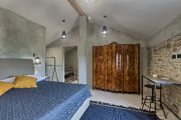 5-Bedroom Villa with Private Pool in Livade