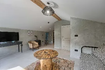 5-Bedroom Villa with Private Pool in Livade