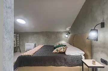 5-Bedroom Villa with Private Pool in Livade