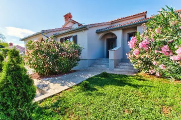 3-Bedroom Villa in Kaštelir with Pool