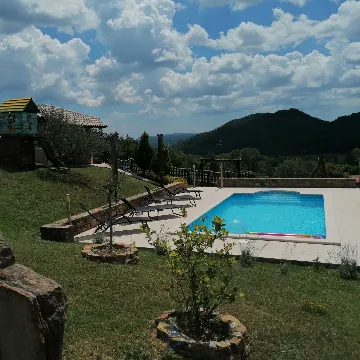 2-Bedroom Villa with Pool in Gologorički Dol