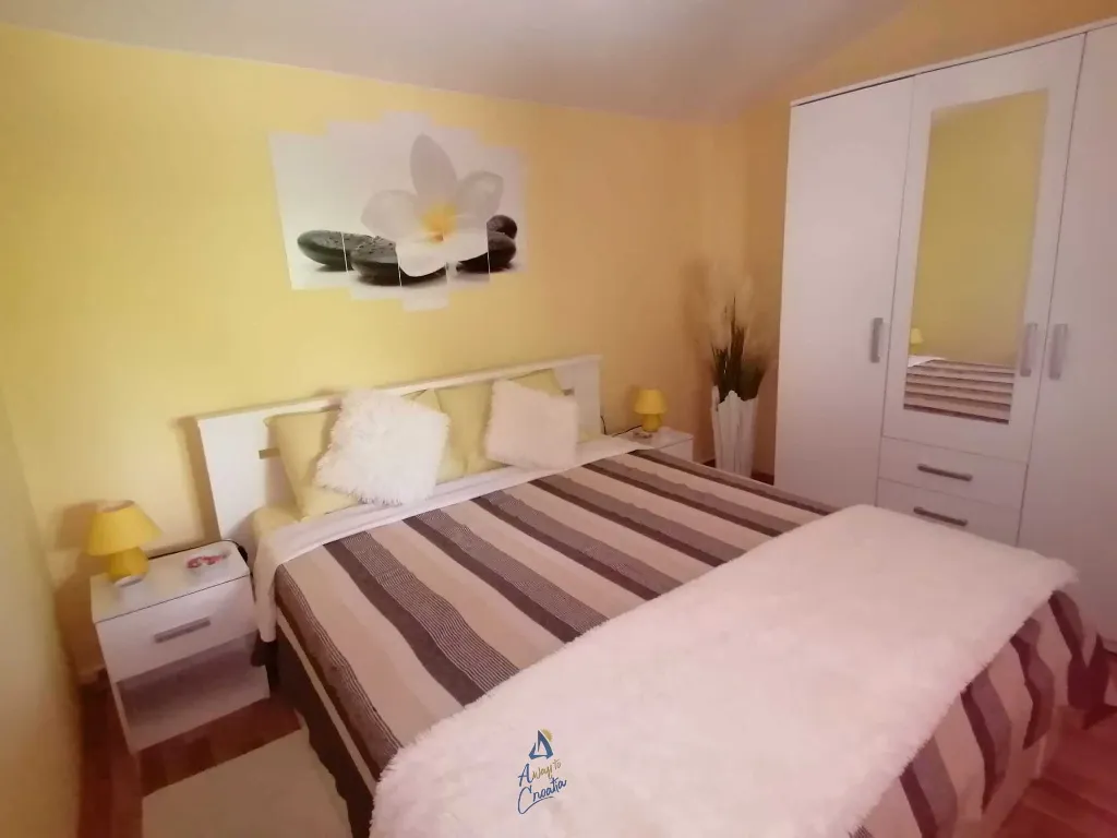 2-Bedroom Villa with Pool in Gologorički Dol