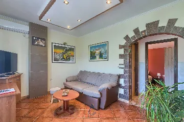 2-Bedroom Villa with Pool in Gologorički Dol