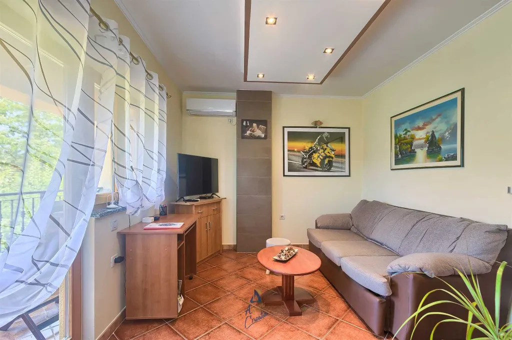 2-Bedroom Villa with Pool in Gologorički Dol