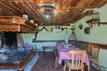 2-Bedroom Villa with Pool in Gologorički Dol