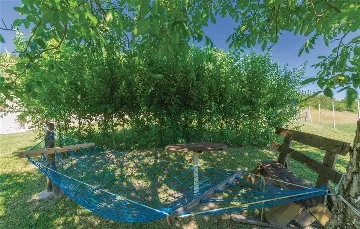 2-Bedroom Villa with Pool in Gologorički Dol