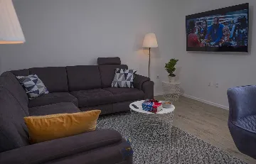 5-Bedroom Villa for 10 in Zaton, Croatia