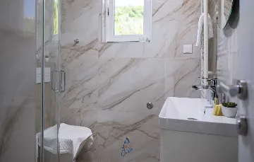 5-Bedroom Villa for 10 in Zaton, Croatia