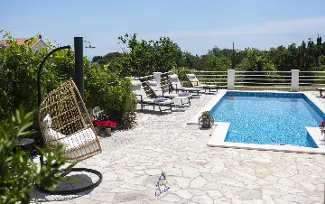 5-Bedroom Villa for 10 in Zaton, Croatia