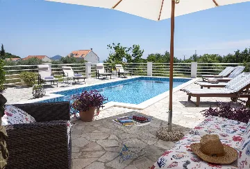 5-Bedroom Villa for 10 in Zaton, Croatia