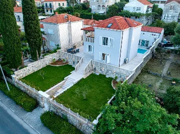 Dubrovnik 5-Bedroom Villa for 10 Guests with Pool