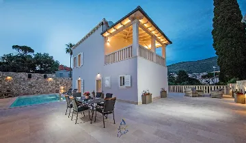 Dubrovnik 5-Bedroom Villa for 10 Guests with Pool