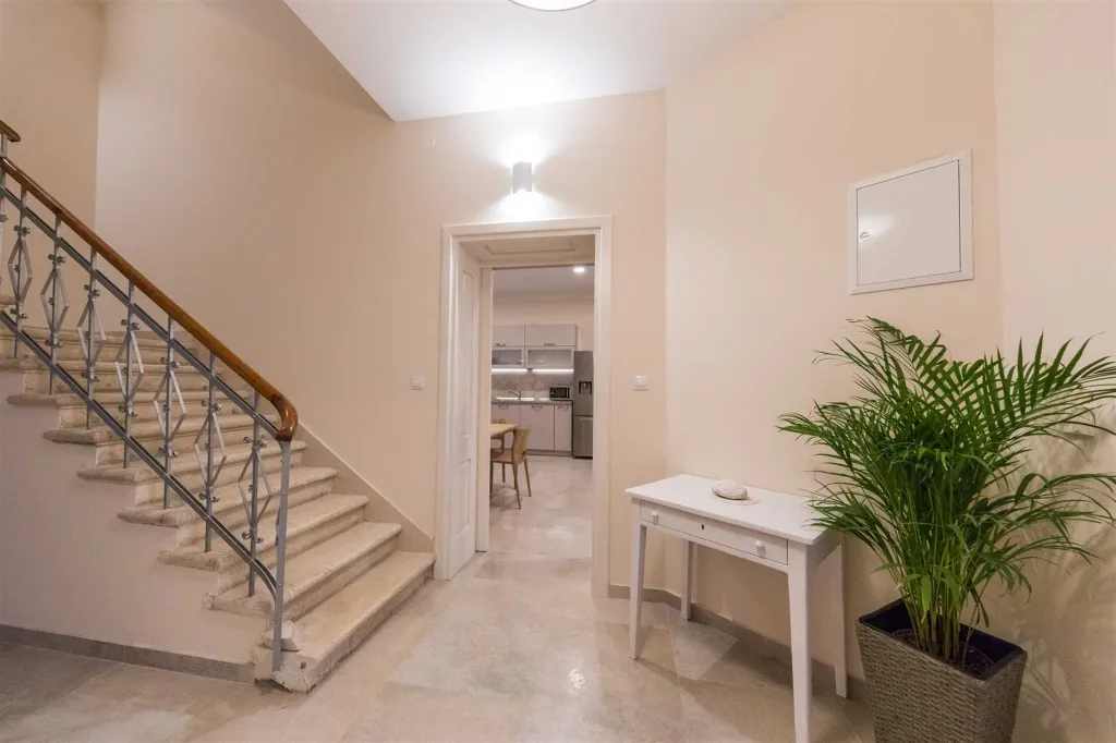 Dubrovnik 5-Bedroom Villa for 10 Guests with Pool