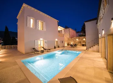 Dubrovnik 5-Bedroom Villa for 10 Guests with Pool