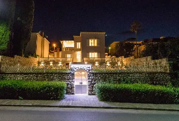 Dubrovnik 5-Bedroom Villa for 10 Guests with Pool