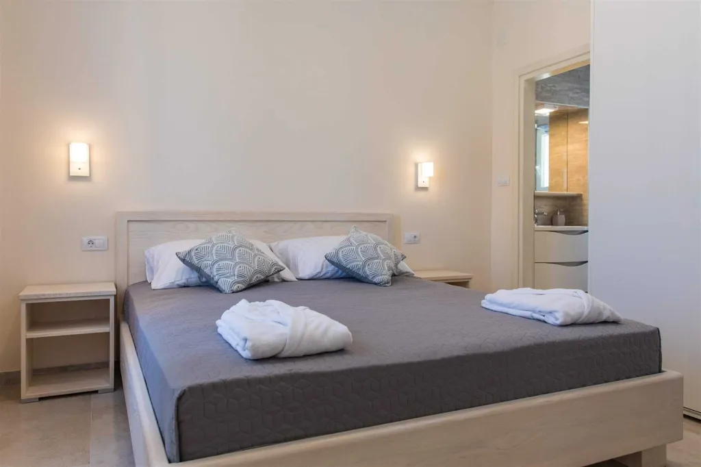 Dubrovnik 5-Bedroom Villa for 10 Guests with Pool