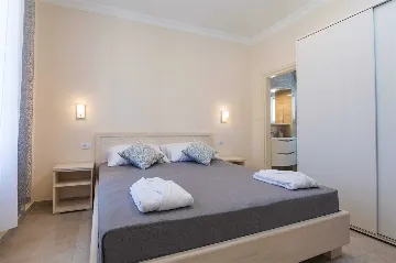 Dubrovnik 5-Bedroom Villa for 10 Guests with Pool