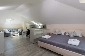 Dubrovnik 5-Bedroom Villa for 10 Guests with Pool