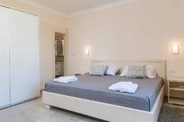 Dubrovnik 5-Bedroom Villa for 10 Guests with Pool