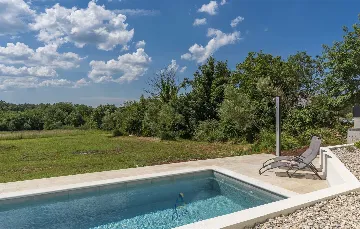 4-Bedroom Villa with Private Pool in Vabriga