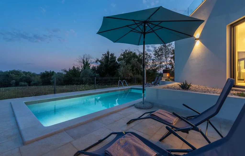 4-Bedroom Villa with Private Pool in Vabriga