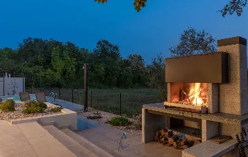 4-Bedroom Villa with Private Pool in Vabriga