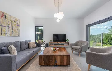 4-Bedroom Villa with Private Pool in Vabriga