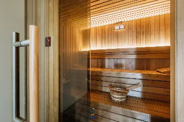 4-Bedroom Villa in Višnjan for Up to 10 Guests