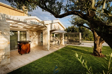 4-Bedroom Villa in Višnjan for Up to 10 Guests